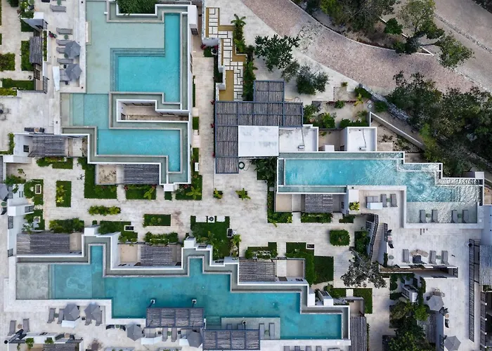 Grand Private Pool Rooftop Oasis Near The