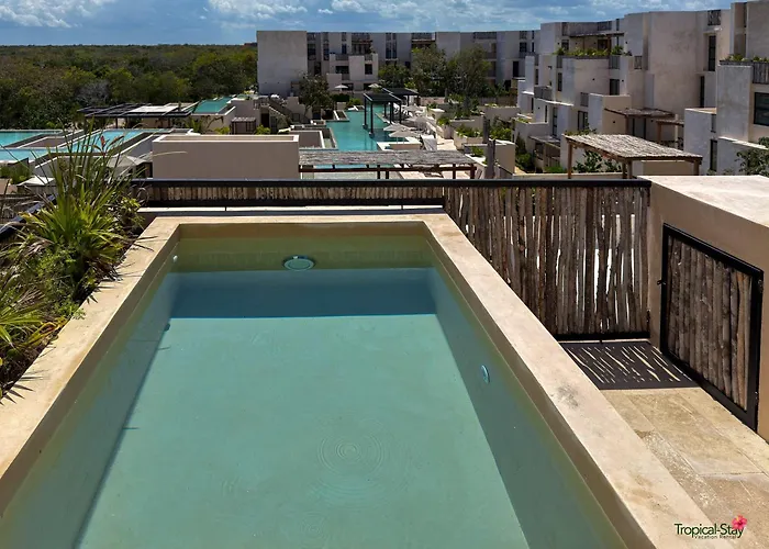 Grand Private Pool Rooftop Oasis Near The *